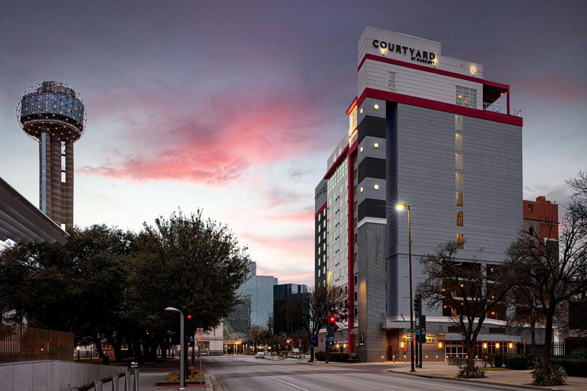 Courtyard By Marriott Dallas Downtown/Reunion District Exteriör bild